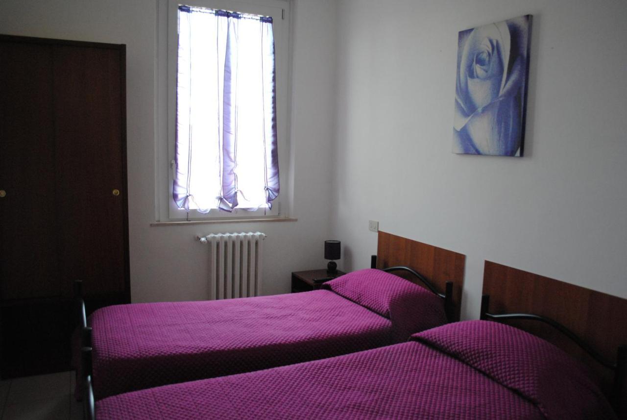 Hotel La Torretta Foligno Buitenkant foto